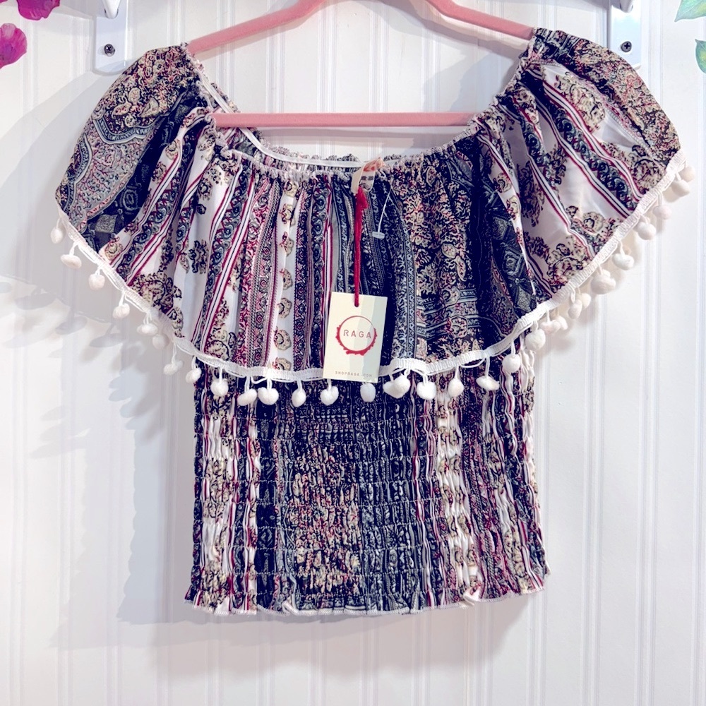 RAGA Off-Shoulder‎ Boho Top - Black, White, and Red Sz S